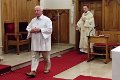 01 Biała Grupa pielgrzymów duchowych